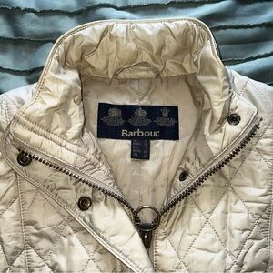Barbour Flyweight Quilted Puffer Jacket in Tan